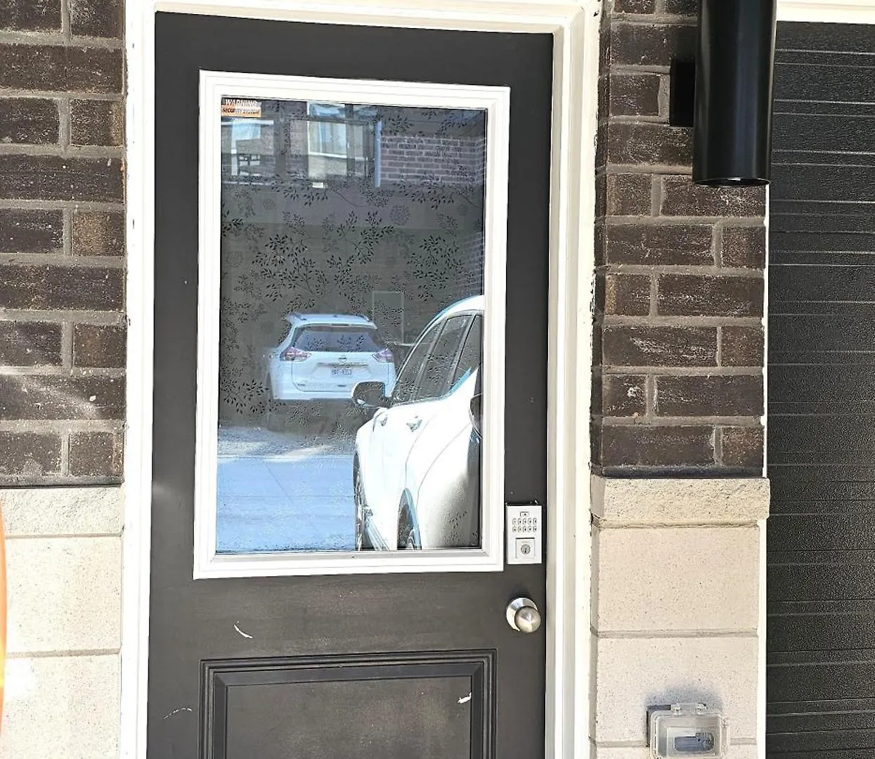 게스트하우스 Spruce Private Suite With Attached Full Bathroom In Toronto, Canada
